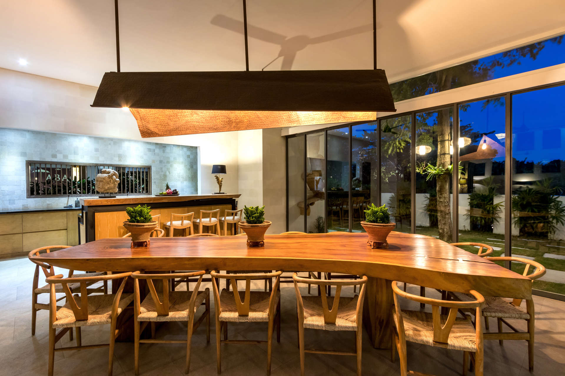 5 Star Villa in Bali, Minutes from the Beach, Bali Villa 2056