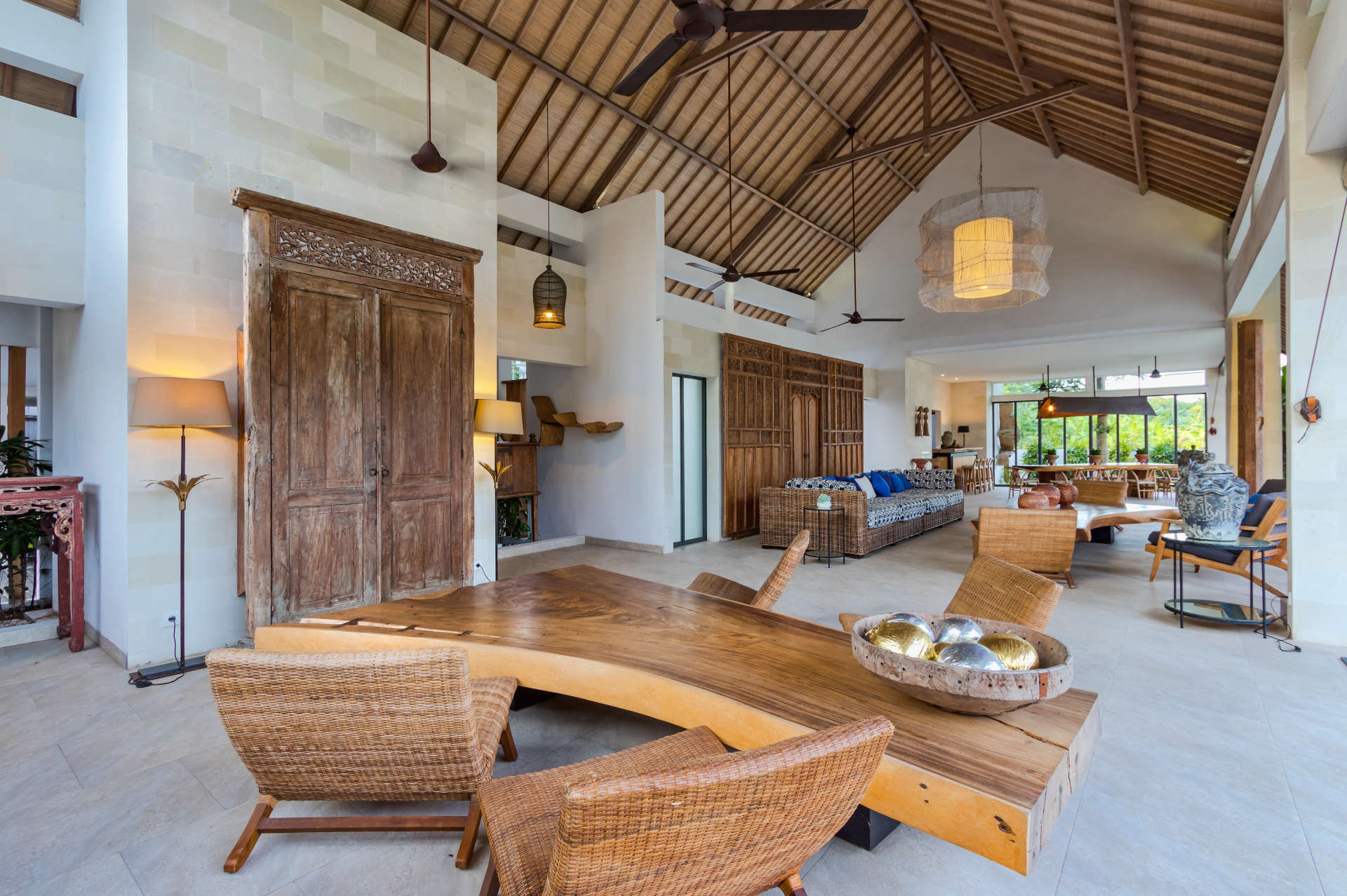5 Star Villa in Bali, Minutes from the Beach, Bali Villa 2056