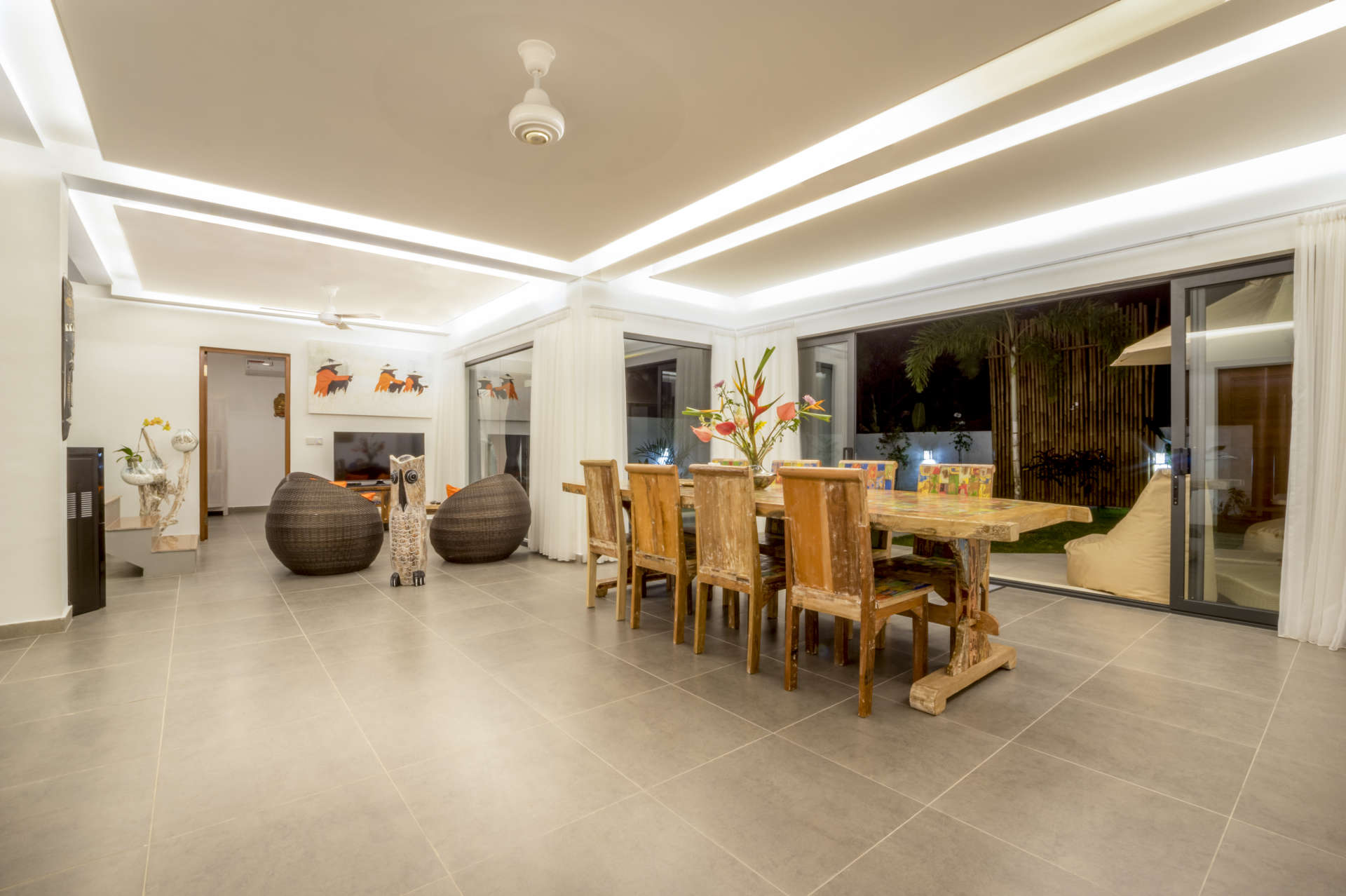 Rent a Luxury Villa in Bali Close to the Beach, Bali Villa 2057