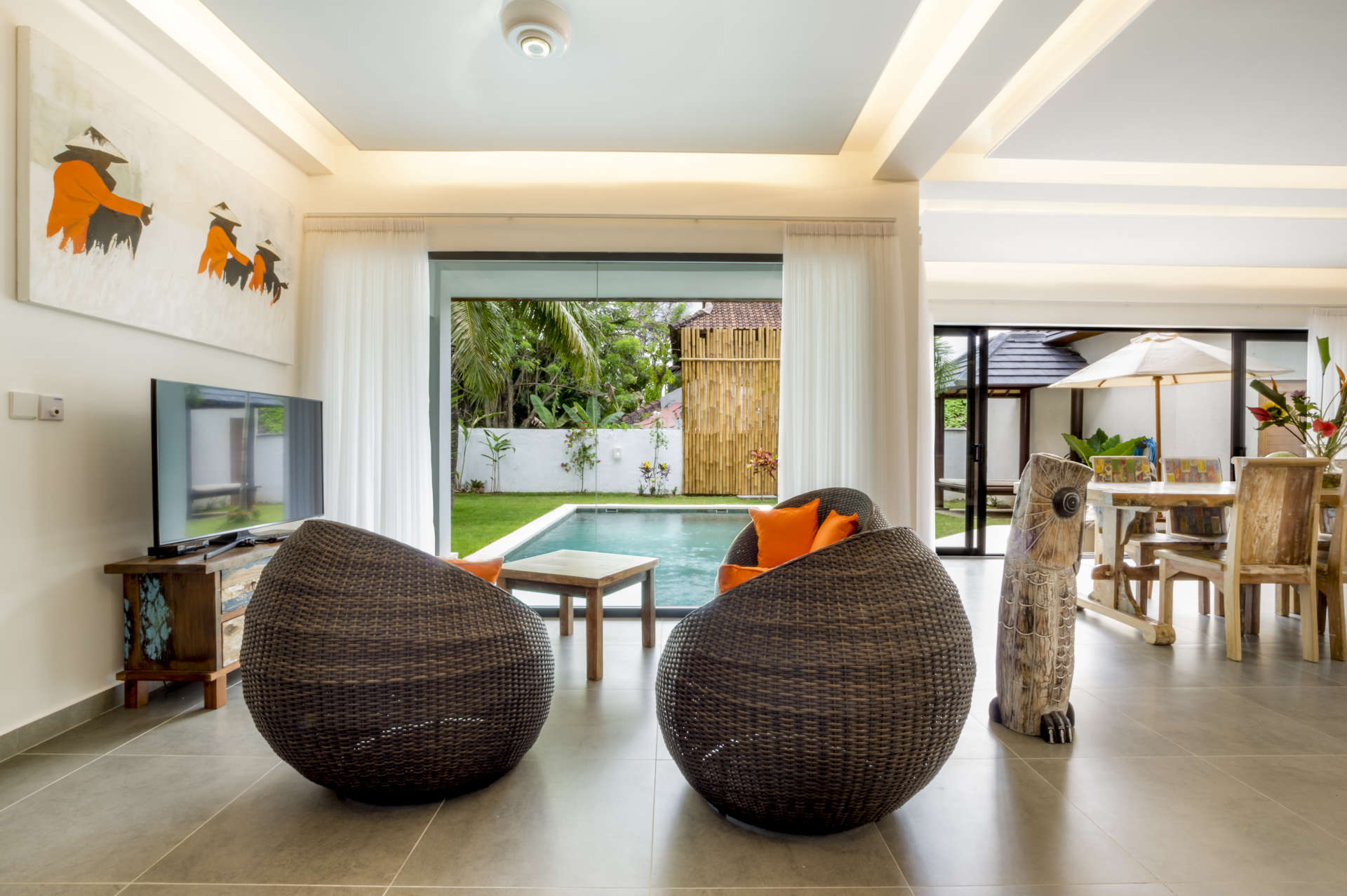 Rent a Luxury Villa in Bali Close to the Beach, Bali Villa 2057