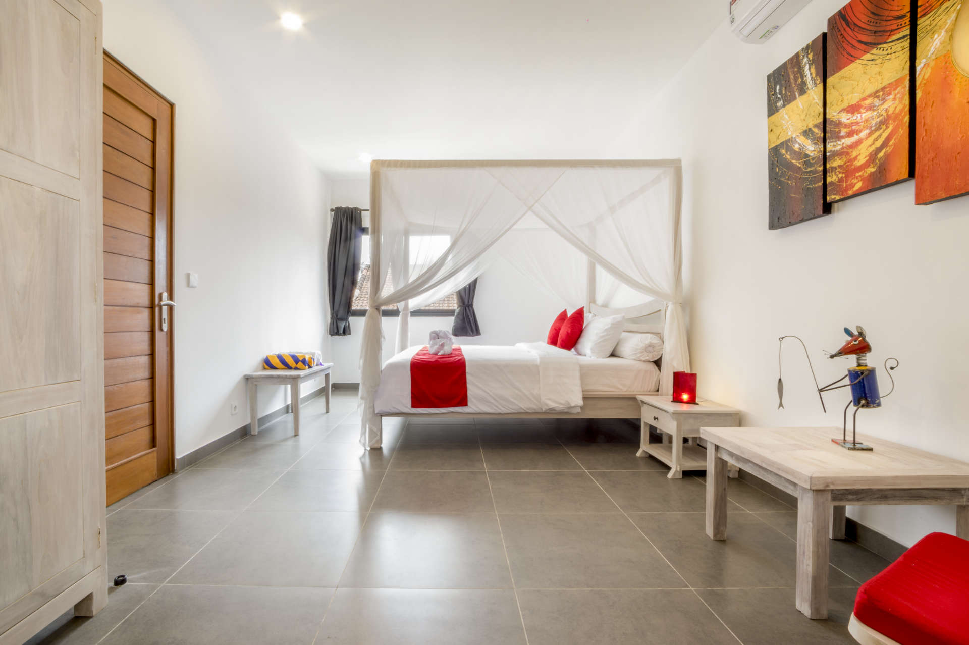 Rent a Luxury Villa in Bali Close to the Beach, Bali Villa 2057