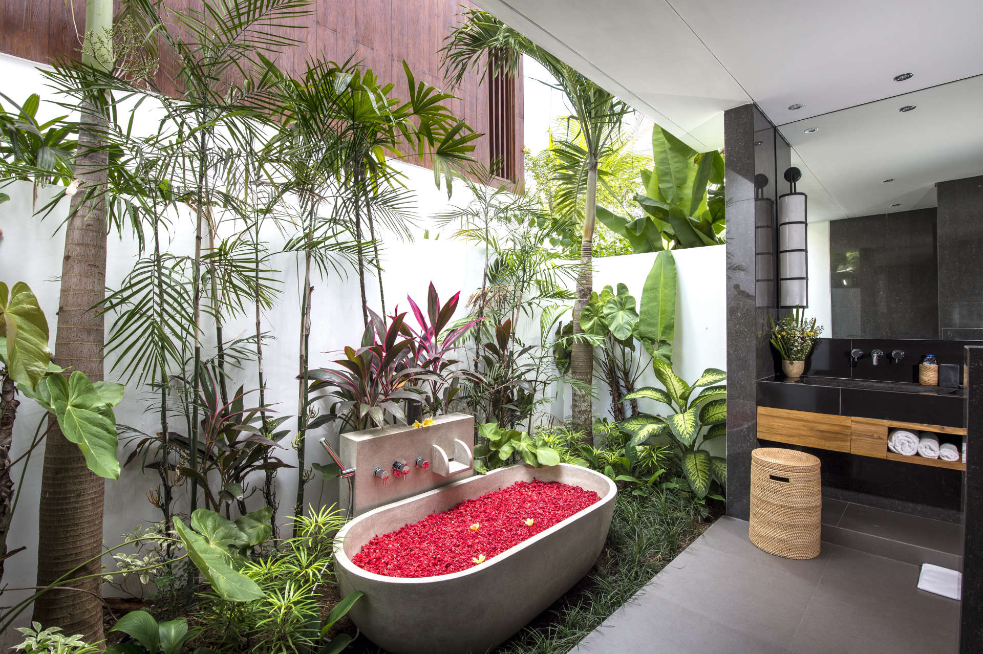 You will Love This Luxury 10 Bedroom Holiday Villa in Seminyak with Private Pool, Villa Bali 2061