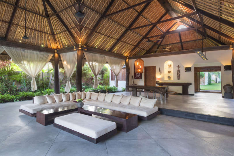 5 Star Villa in Bali, Minutes from the Beach, Bali Villa 2064