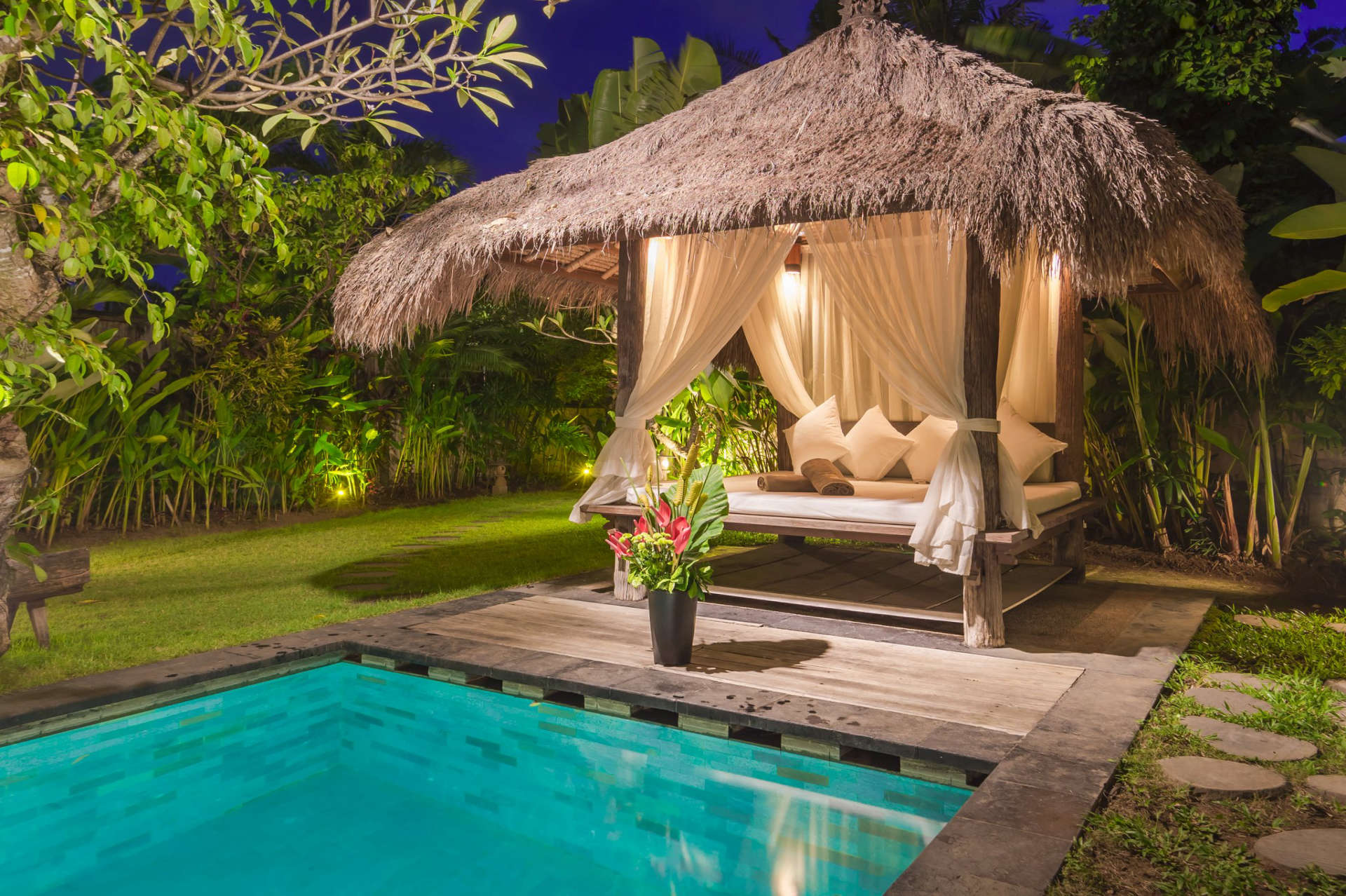 5 Star Villa in Bali, Minutes from the Beach, Bali Villa 2064