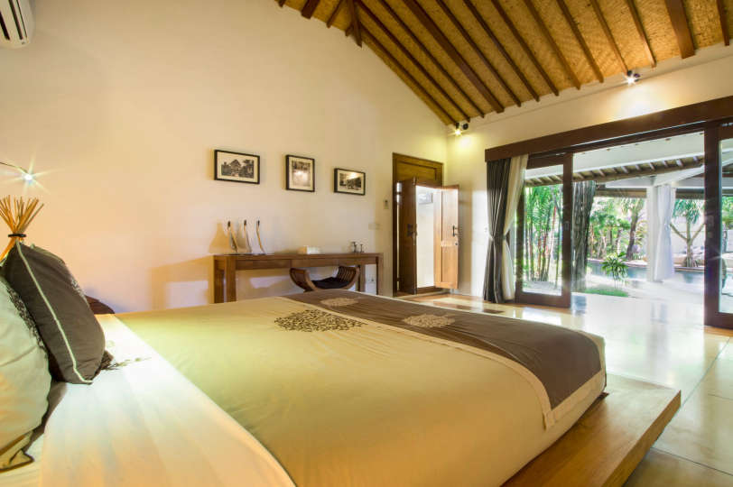 5 Star Villa in Bali, Minutes from the Beach, Bali Villa 2065