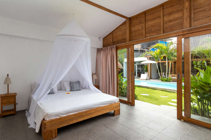 Luxury 4 Bedroom Villa with Private Pool, Bali Villa 2067