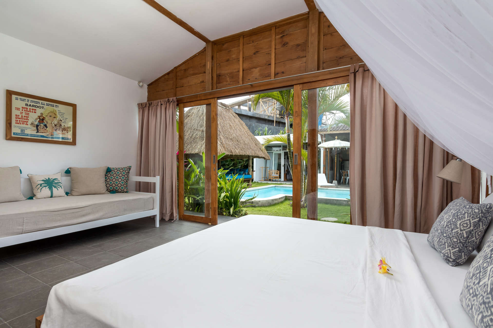 Luxury 4 Bedroom Villa with Private Pool, Bali Villa 2067