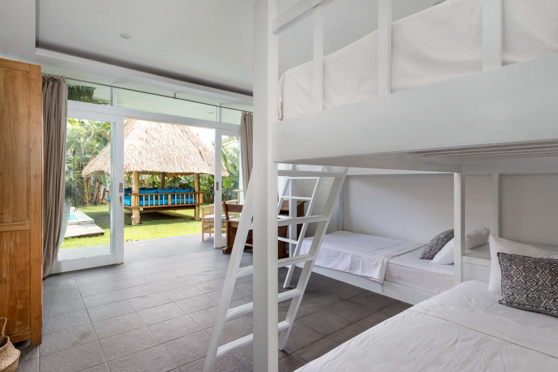 Luxury 4 Bedroom Villa with Private Pool, Bali Villa 2067