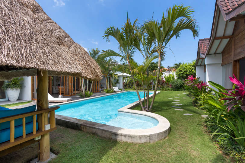 Luxury 4 Bedroom Villa with Private Pool, Bali Villa 2067