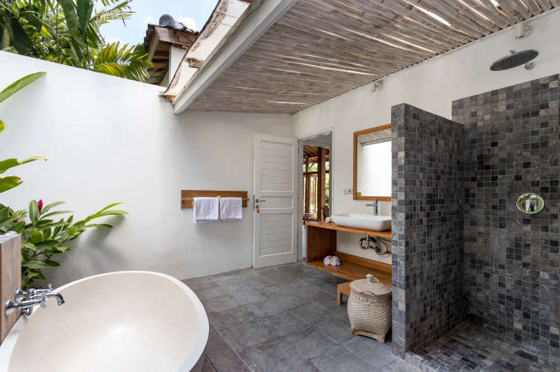 Luxury 4 Bedroom Villa with Private Pool, Bali Villa 2067
