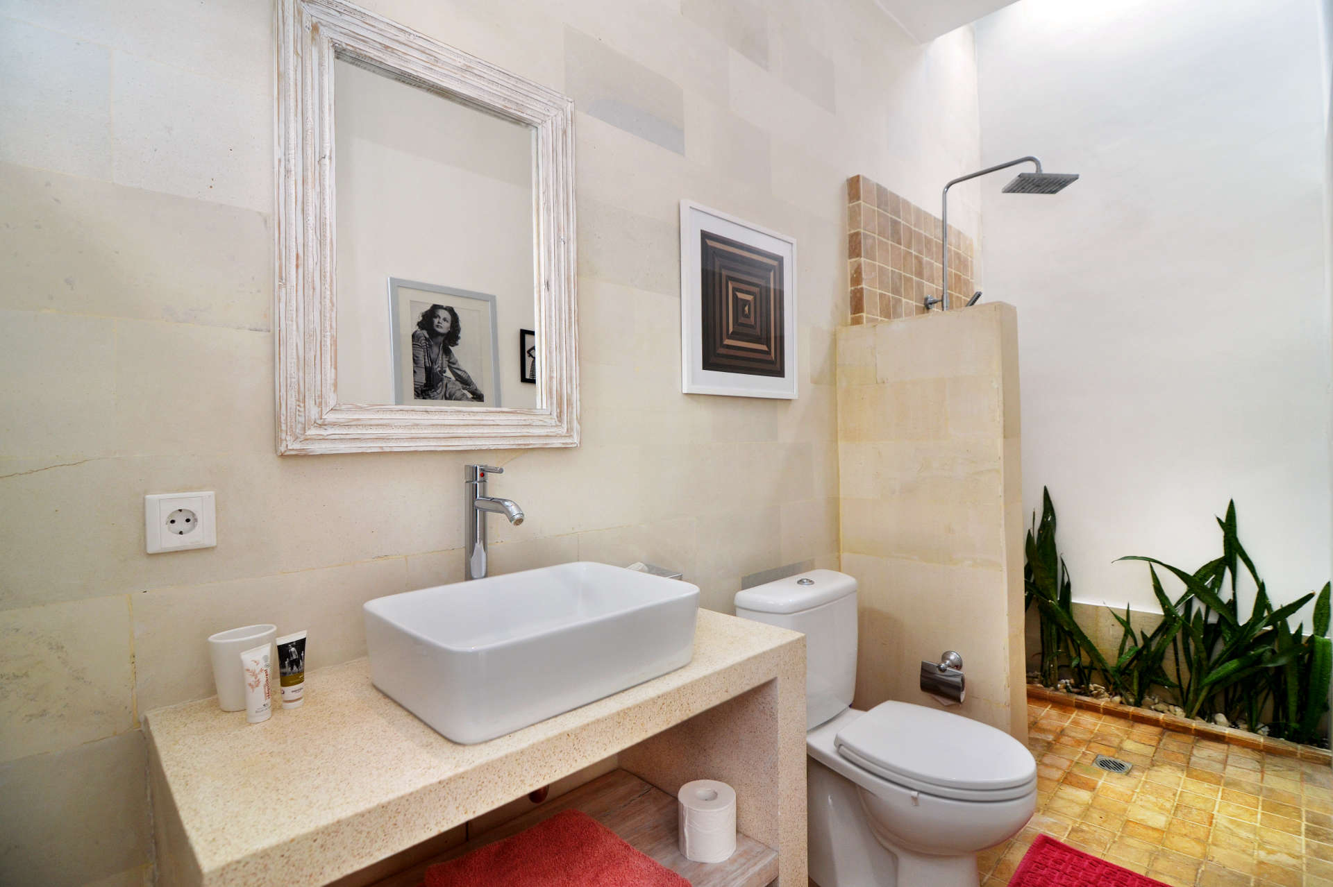 5 Star Villa in Bali, Minutes from the Beach, Bali Villa 2070