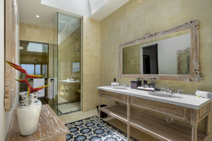 Beautiful 5 Star Villa in Prime Umalas Location, Bali Villa 2076