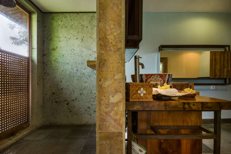5 Star Villa in Bali, Minutes from the Beach, Bali Villa 2083
