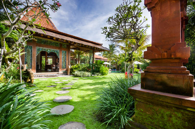 5 Star Villa in Bali, Minutes from the Beach, Bali Villa 2083
