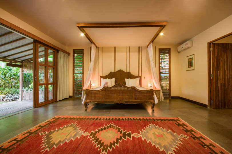 5 Star Villa in Bali, Minutes from the Beach, Bali Villa 2083
