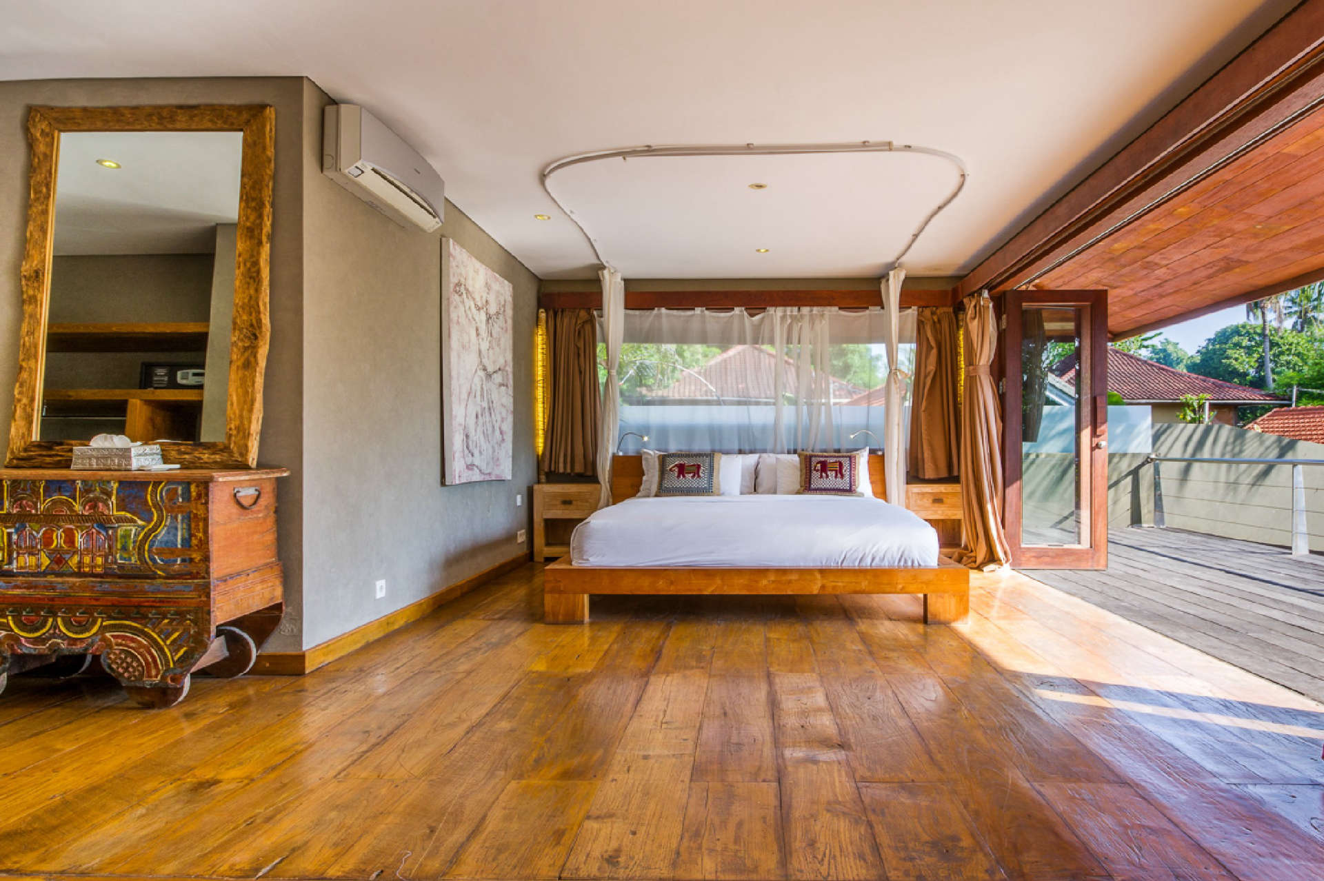 Rent a Luxury Villa in Bali Close to the Beach, Bali Villa 2086