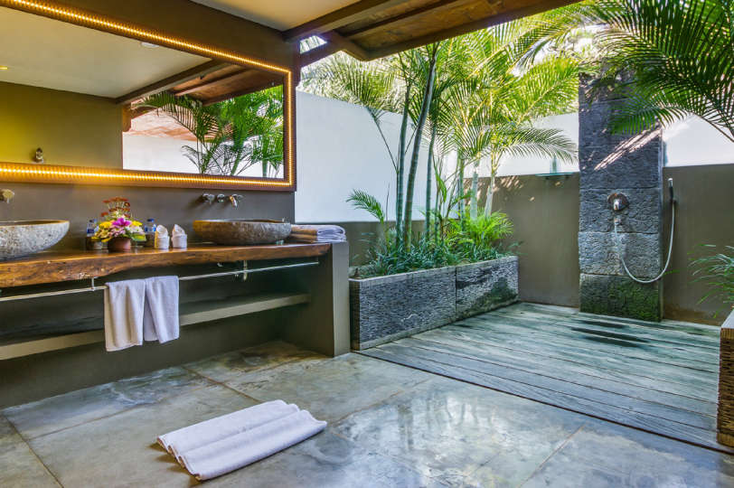 Rent a Luxury Villa in Bali Close to the Beach, Bali Villa 2086