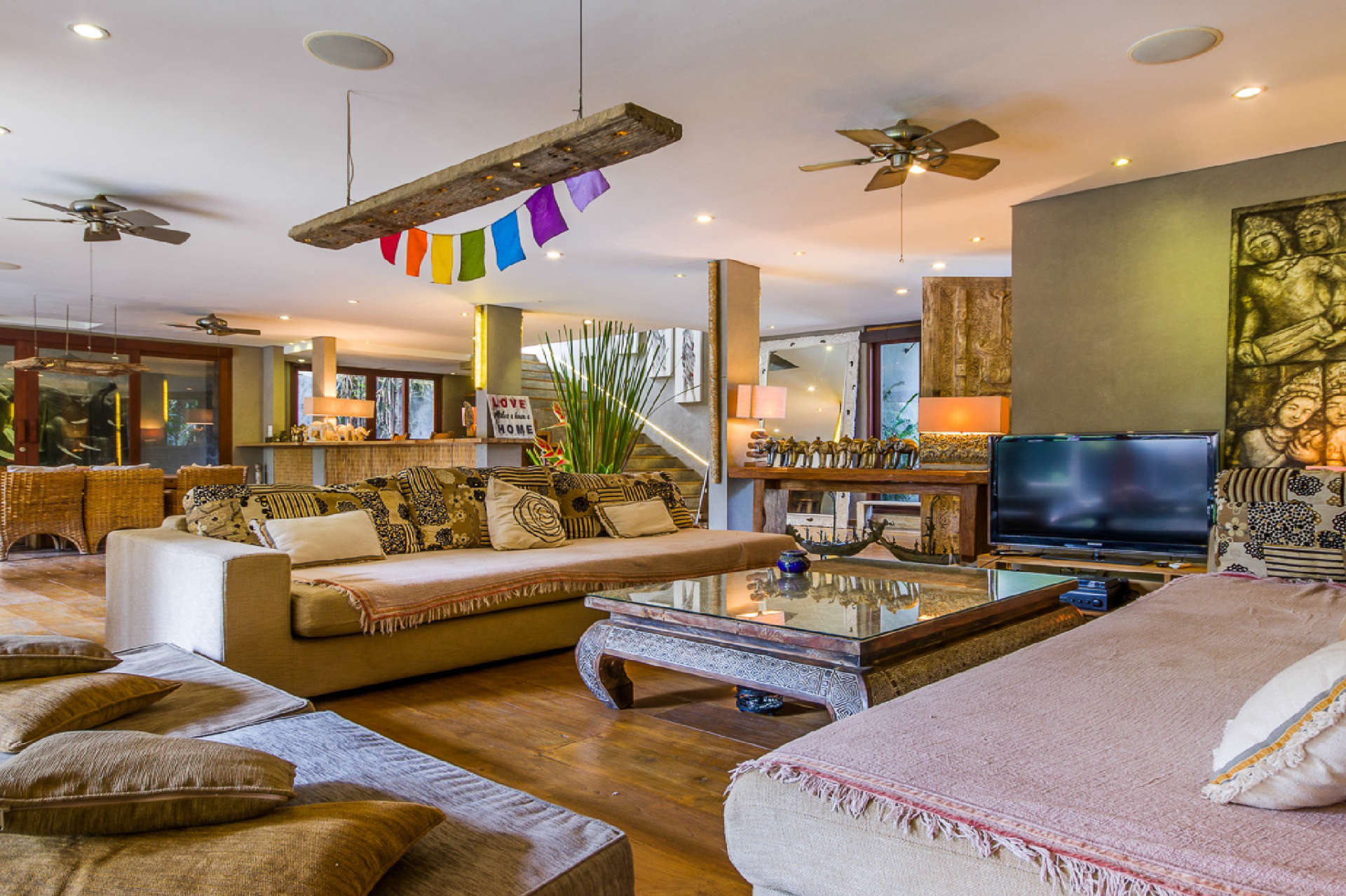 Rent a Luxury Villa in Bali Close to the Beach, Bali Villa 2086