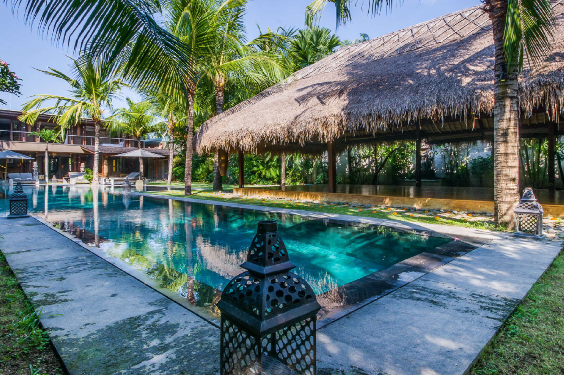 Rent a Luxury Villa in Bali Close to the Beach, Bali Villa 2086