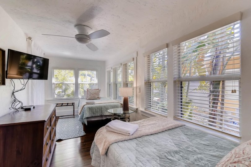 Perfect Holiday Villa Minutes from the Beach, West Palm Beach Villa 1876