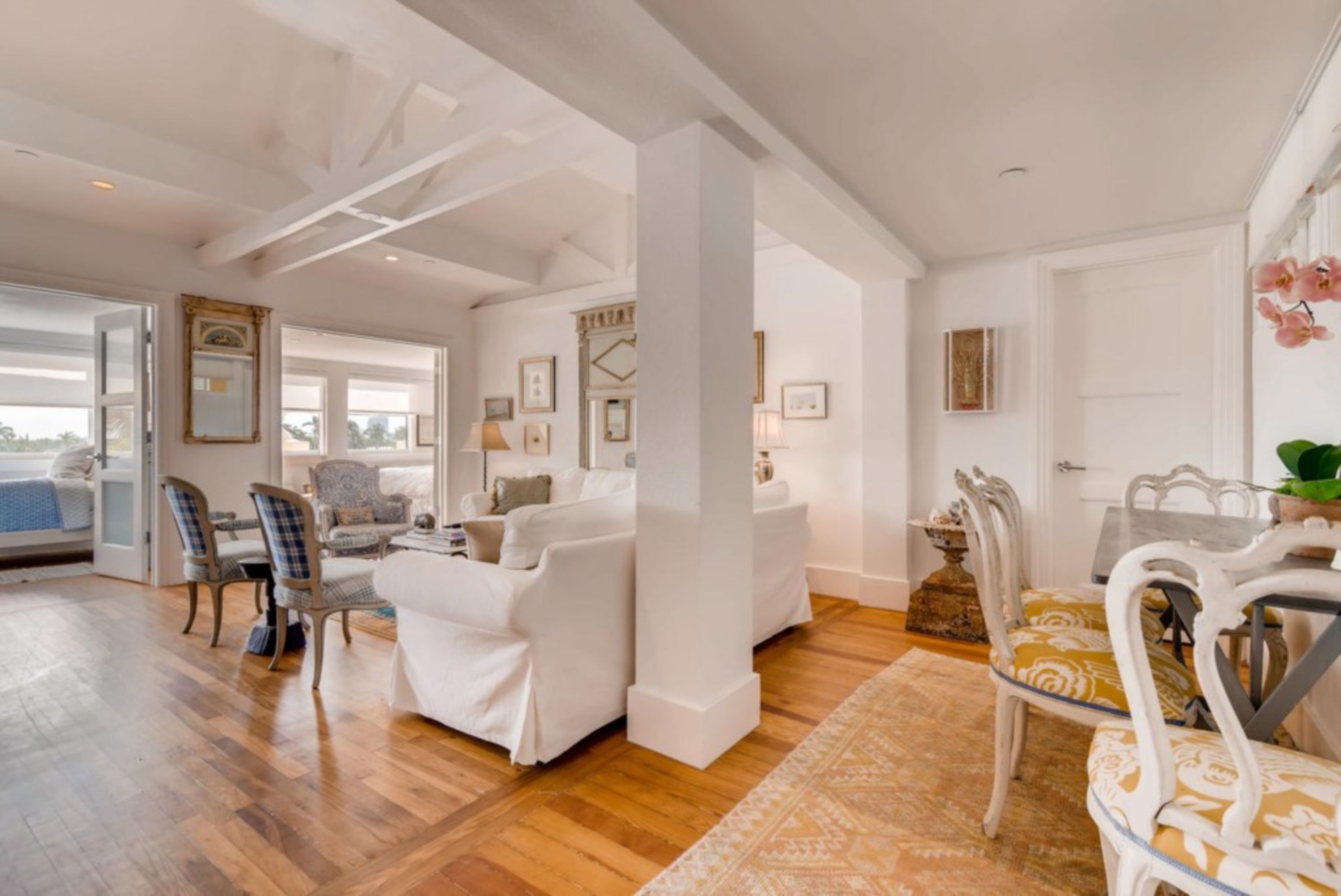 Stunning 2 Bedroom Apartment in Prime location on Palm Beach, West Palm Beach Apartment 1853