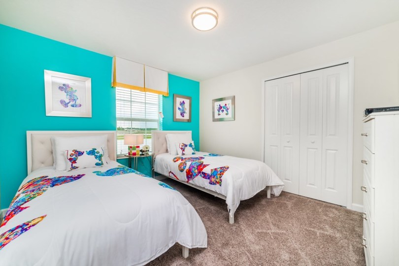 At Last You and Your Family can Rent a Luxury Home on Storey Lake Resort with a Private Pool, Townhome Orlando 1002