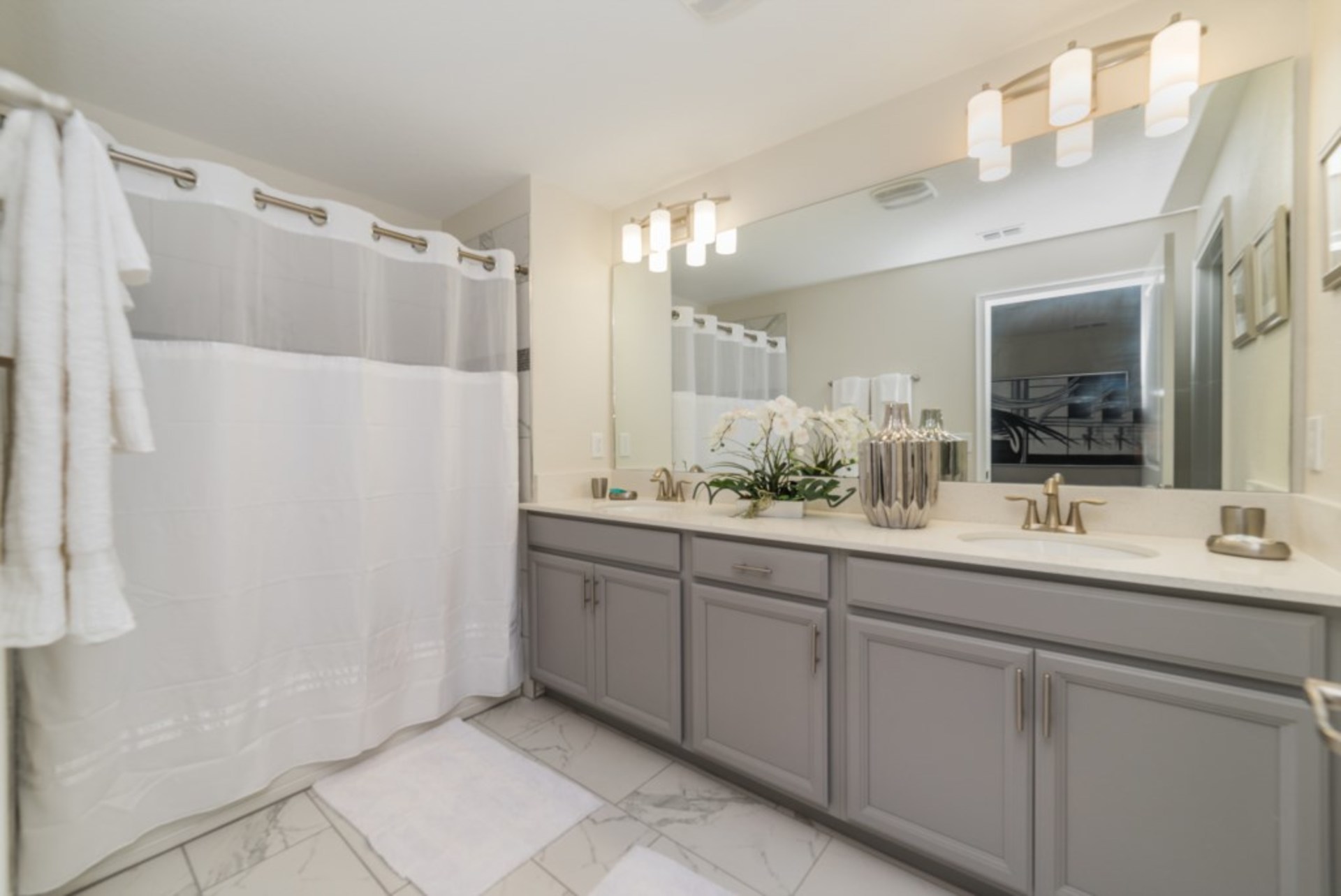 You and Your Family will Love this 5 Star Home with Private Pool on Storey Lake Resort, Townhome Orlando 6414