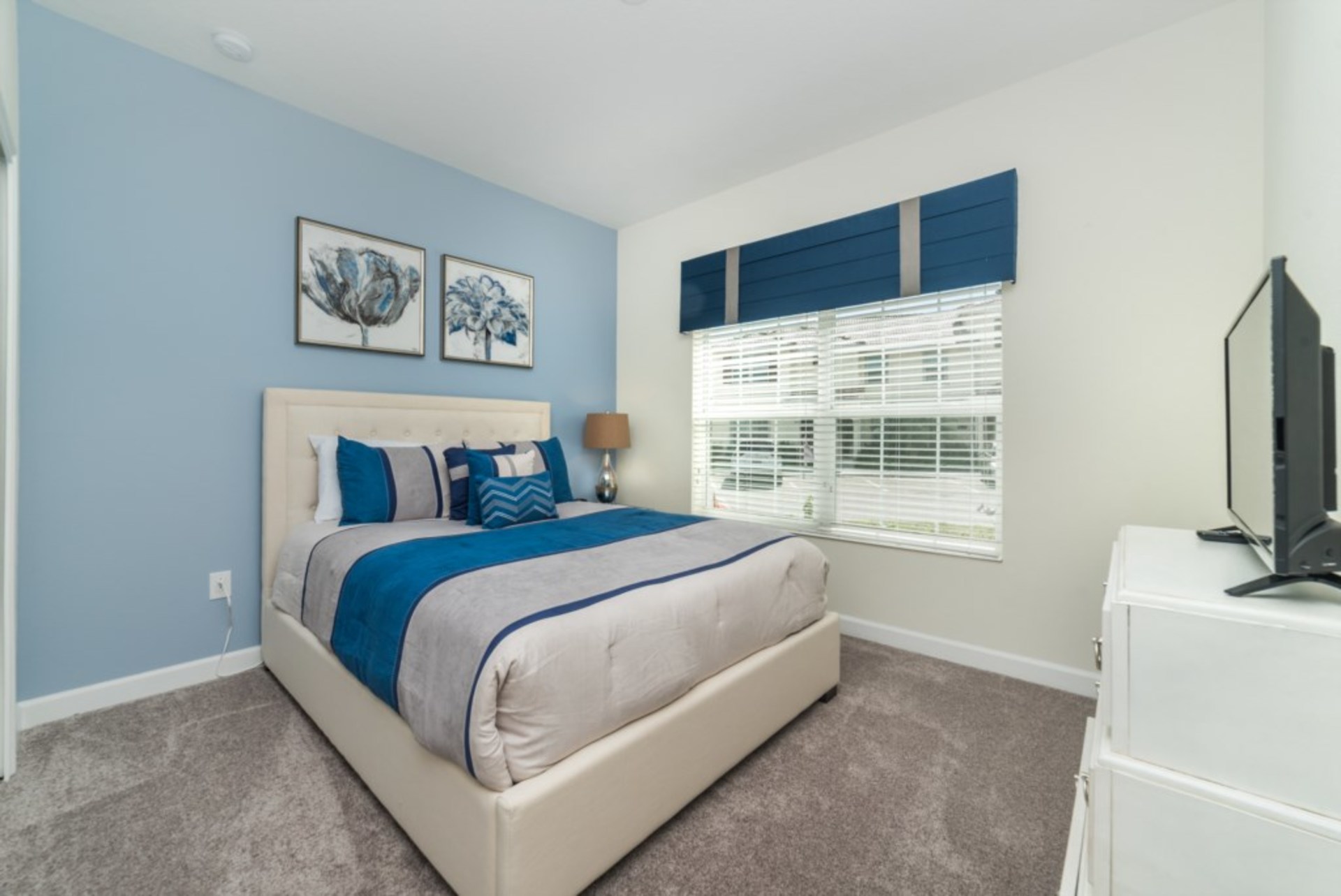 You and Your Family will Love this 5 Star Home with Private Pool on Storey Lake Resort, Townhome Orlando 6414