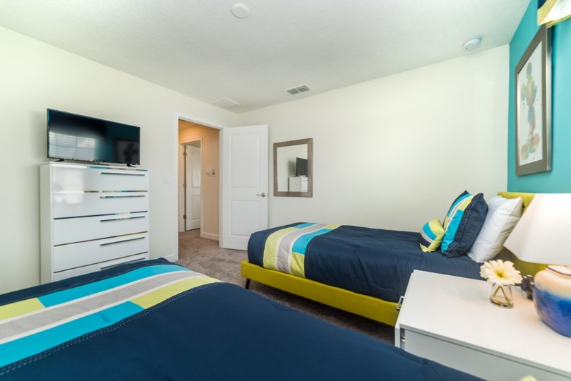 You and Your Family will Love this 5 Star Home with Private Pool on Storey Lake Resort, Townhome Orlando 6414
