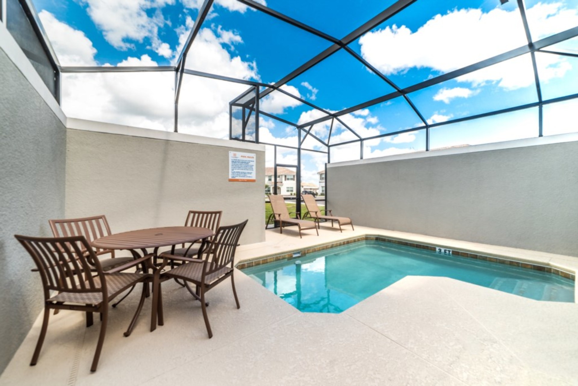 You and Your Family will Love this 5 Star Home with Private Pool on Storey Lake Resort, Townhome Orlando 6414