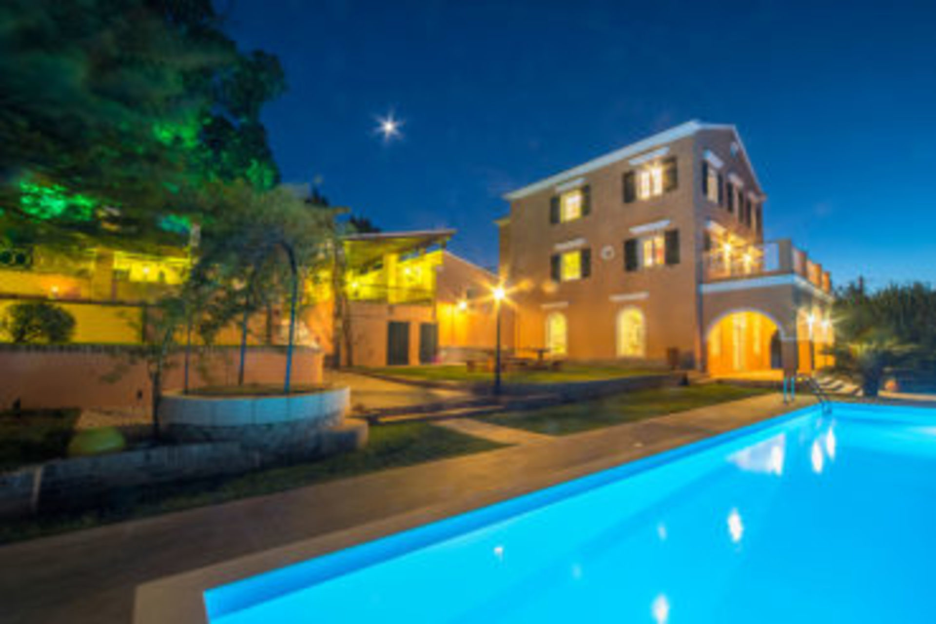 Private Pool & Breathtaking Views, Corfu Villa 1000