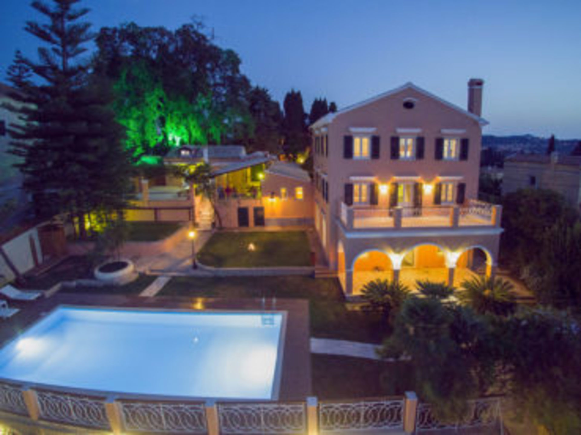 Private Pool & Breathtaking Views, Corfu Villa 1000