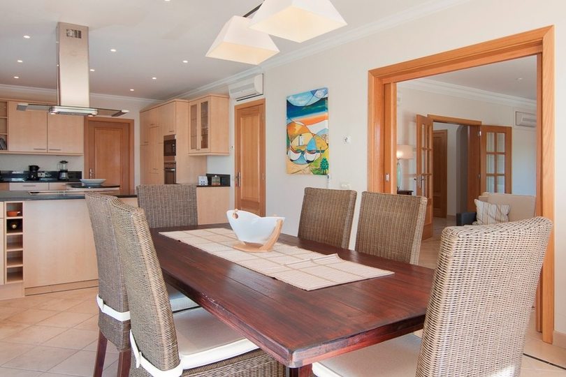 5 Star Villa Lydia - Refined Luxury with Private Cinema