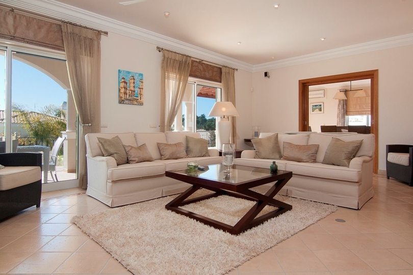 5 Star Villa Lydia - Refined Luxury with Private Cinema