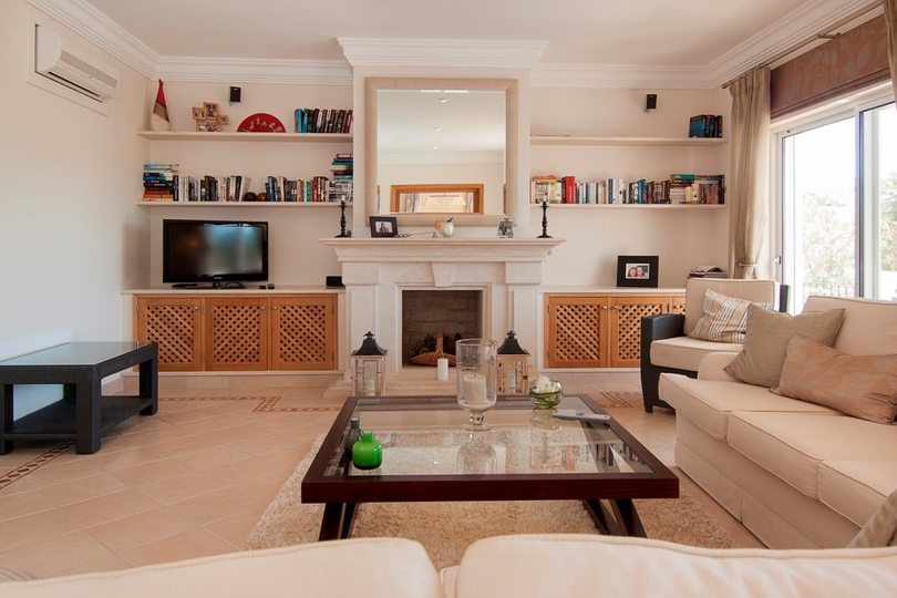 5 Star Villa Lydia - Refined Luxury with Private Cinema