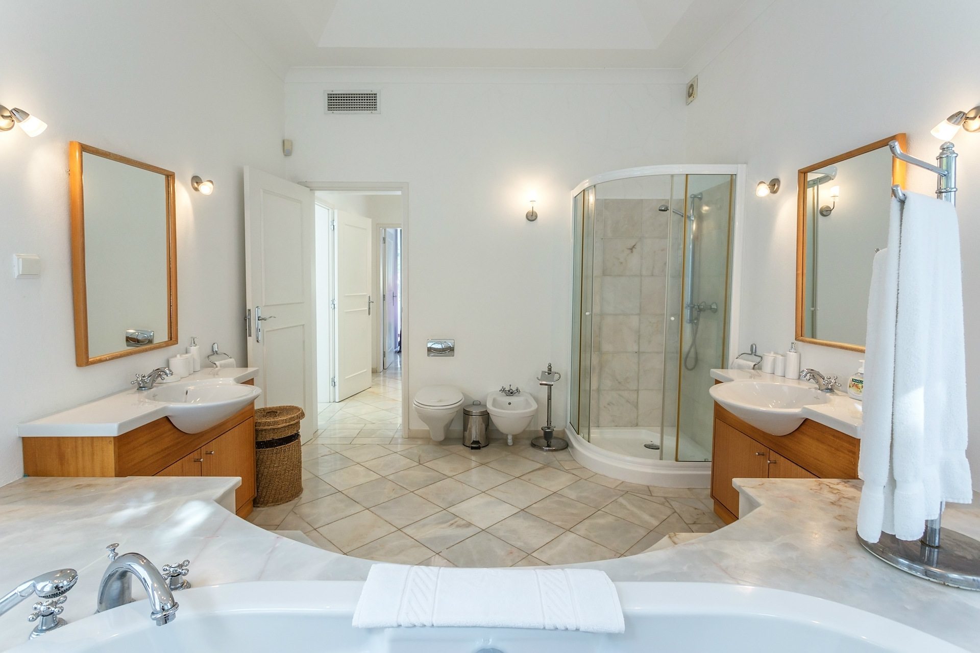 5 Star Villa Pinheiro - Private Pool & Garden Luxury