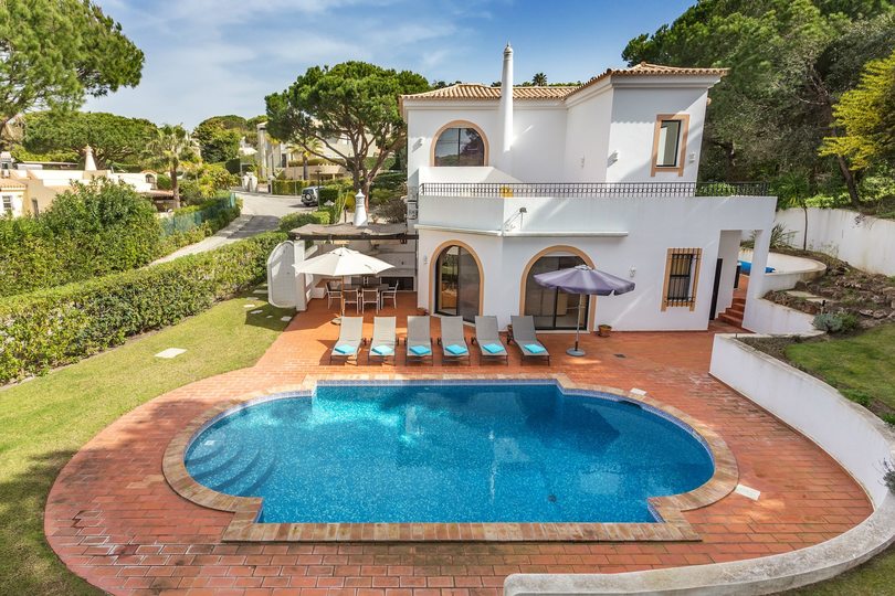 5 Star Villa Pinheiro - Private Pool & Garden Luxury