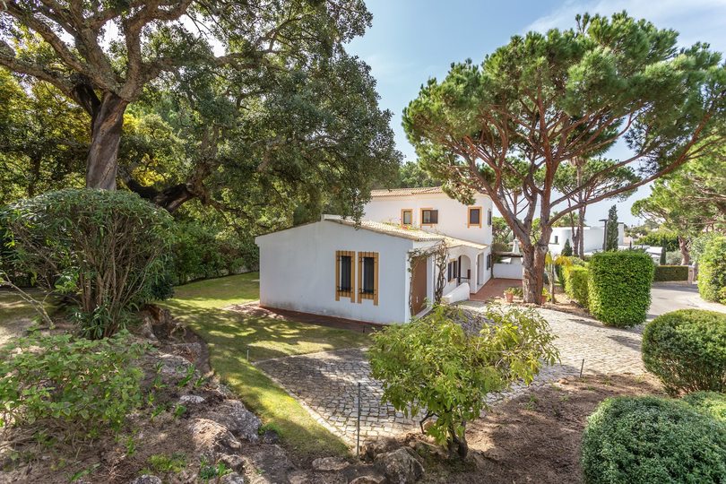 5 Star Villa Pinheiro - Private Pool & Garden Luxury