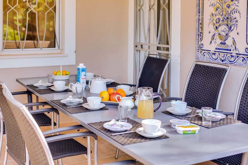 5 Star Villa Amari - Heatable Pool & Private Garden
