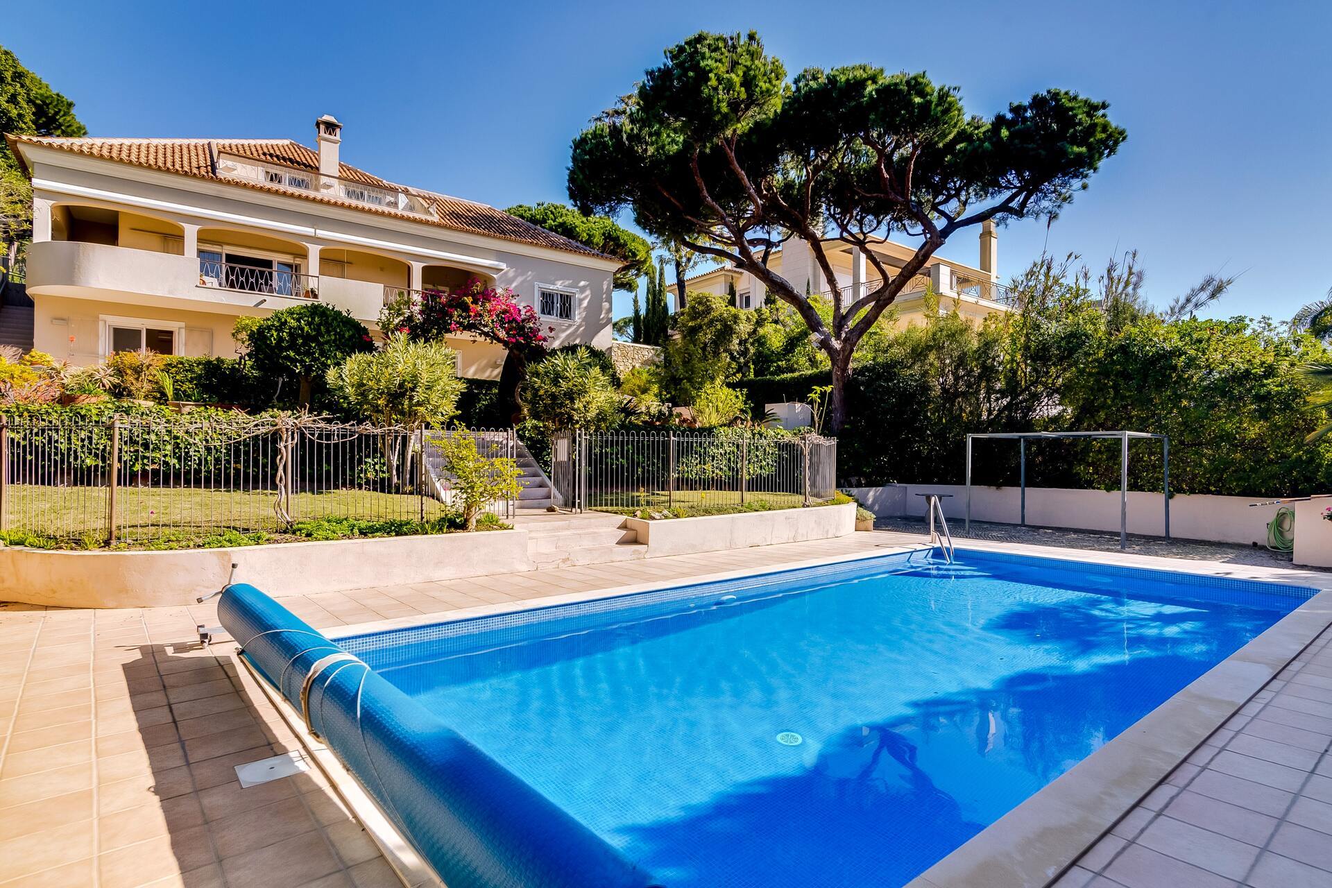 5 Star Villa Amari - Heatable Pool & Private Garden