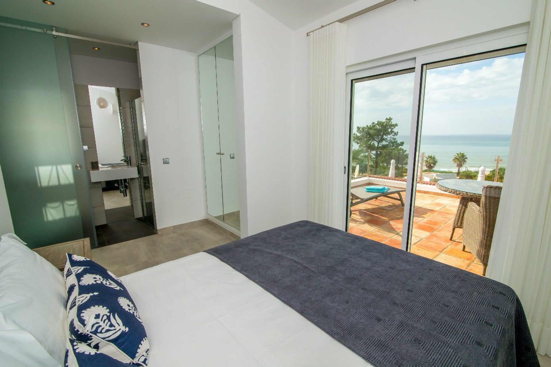 5 Star Villa Alegria - Luxe Sea Views & Pool Retreat