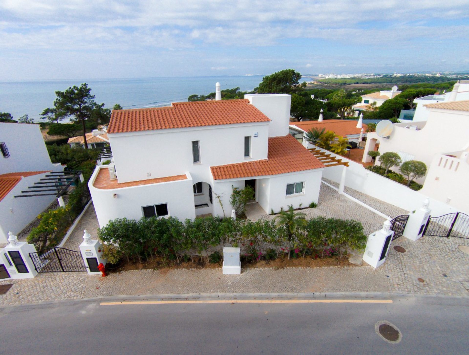 5 Star Villa Alegria - Luxe Sea Views & Pool Retreat