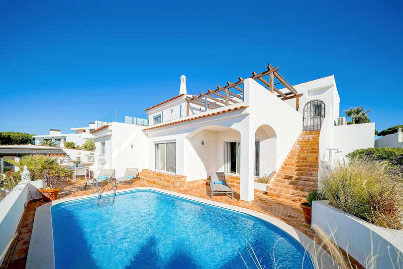 5 Star Villa Alegria - Luxe Sea Views & Pool Retreat, Loulé, Portugal