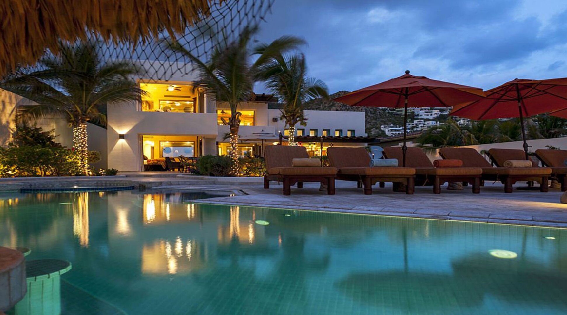 Private Pool & Steps to Paradise, Cabo San Lucas Mansion 1002