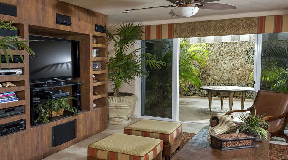 Private Pool & Steps to Paradise, Cabo San Lucas Mansion 1002