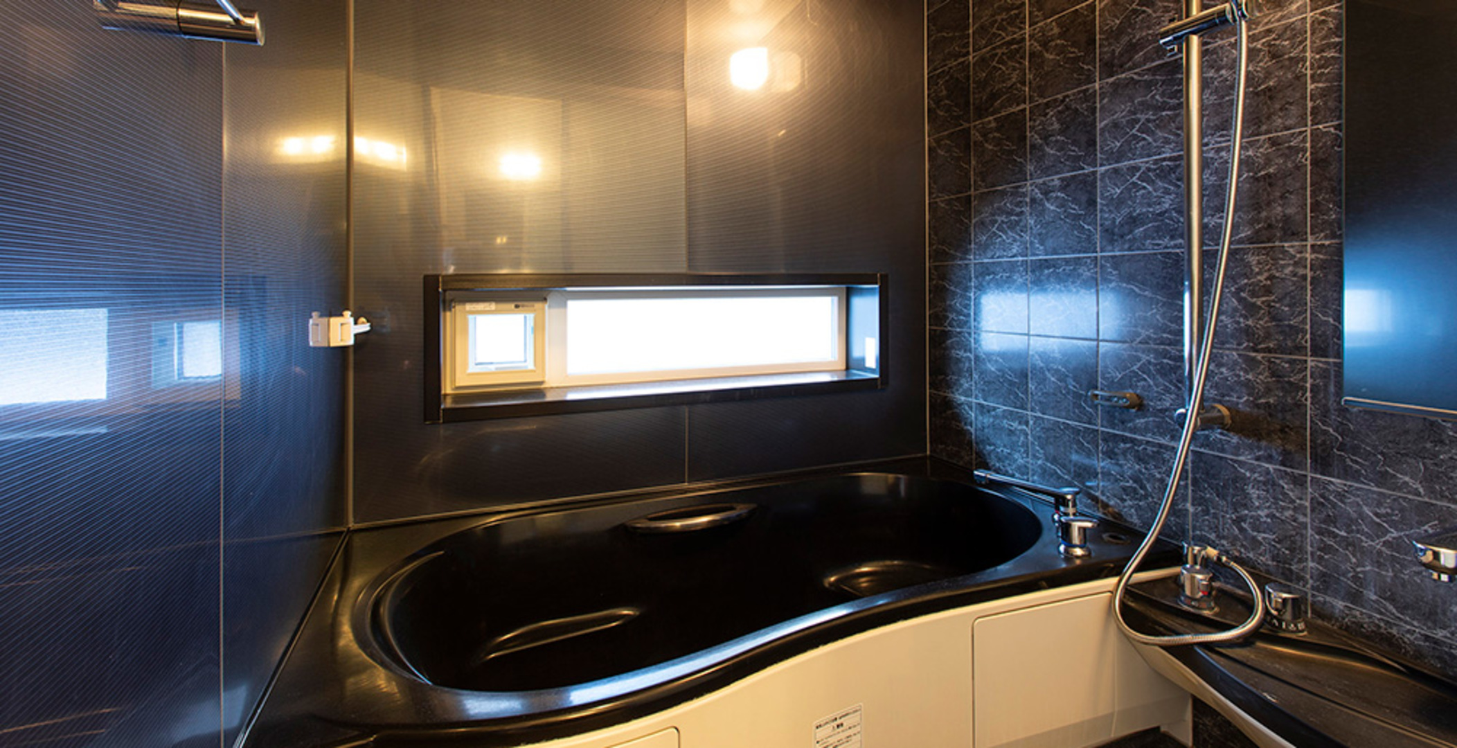 Luxury 2 Bed Ski Chalet with Hot tub, Niseko Chalet 1007