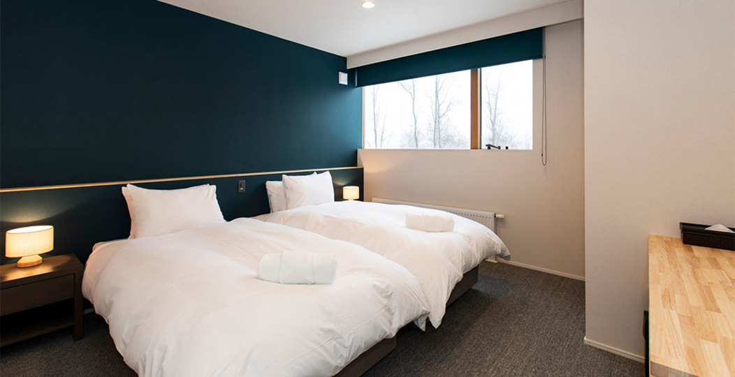 Luxury 4 Bed Ski Chalet minutes from the Ski Fields, Niseko Chalet 1011