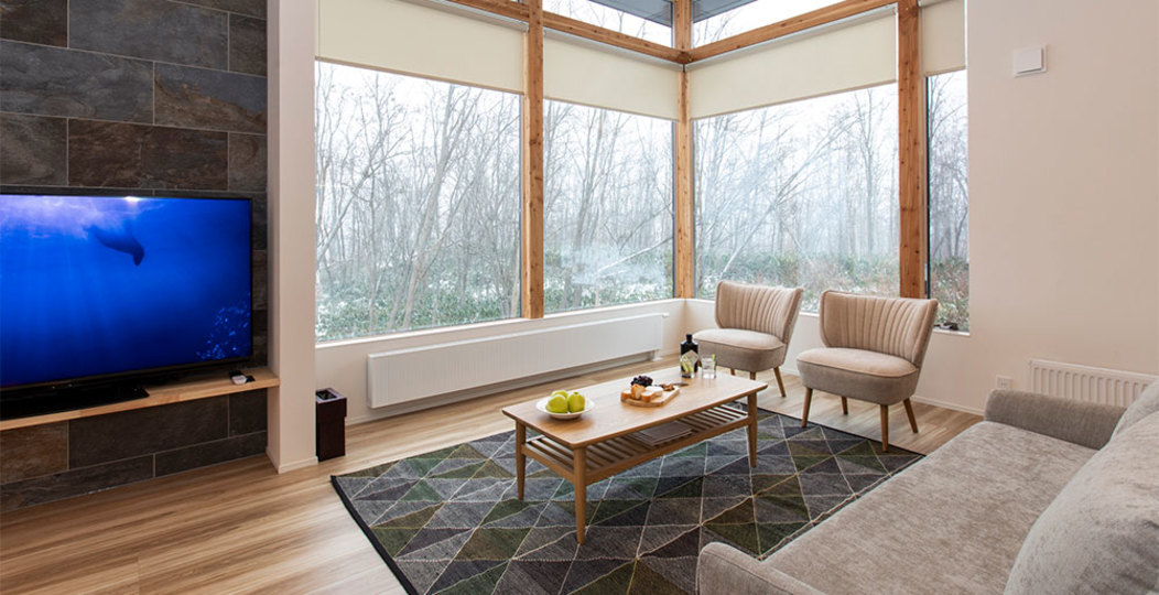 Luxury 4 Bed Ski Chalet minutes from the Ski Fields, Niseko Chalet 1011