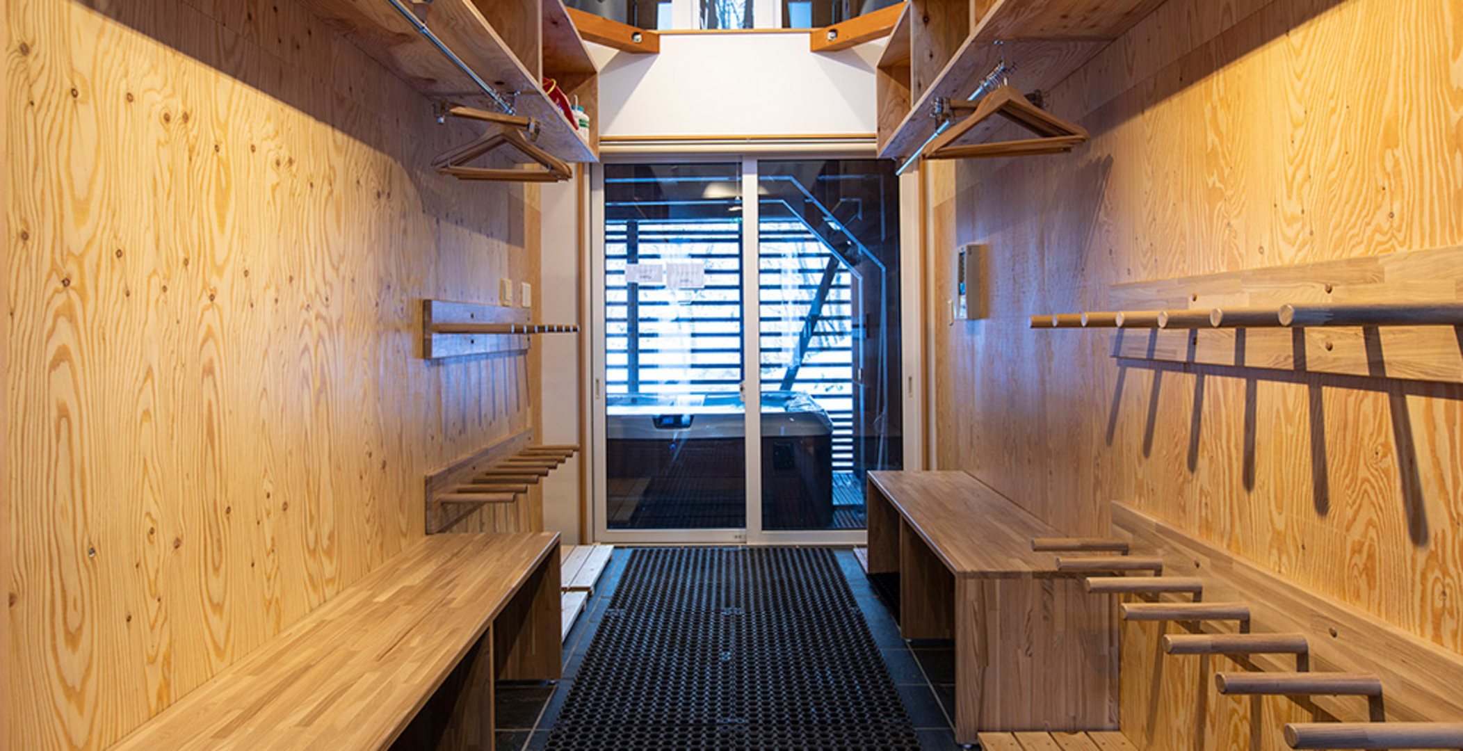 Exclusive 2 Bedroom Vacation Home in Hirafu, Close to Ski Resort, Niseko Apartment 1016