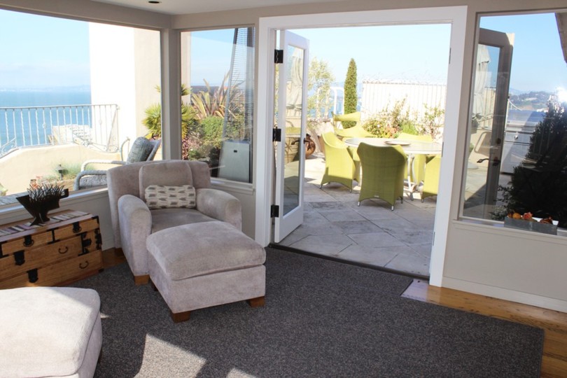 Exclusive 2 Bedroom Home with Breathtaking Views, San Francisco Apartment 1000